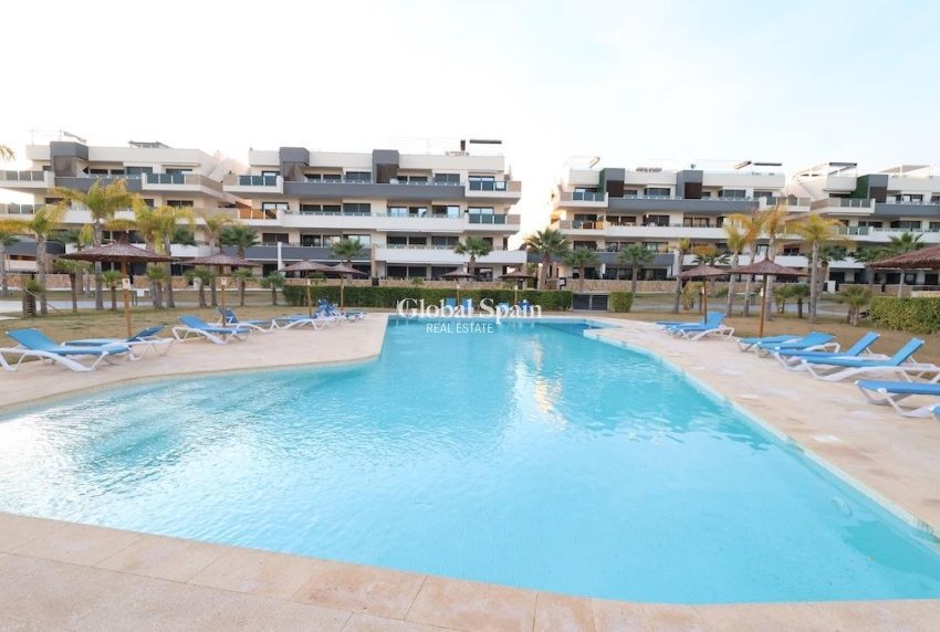 Wederverkoop - APPARTEMENT -
ORIHUELA COSTA - Costa Blanca