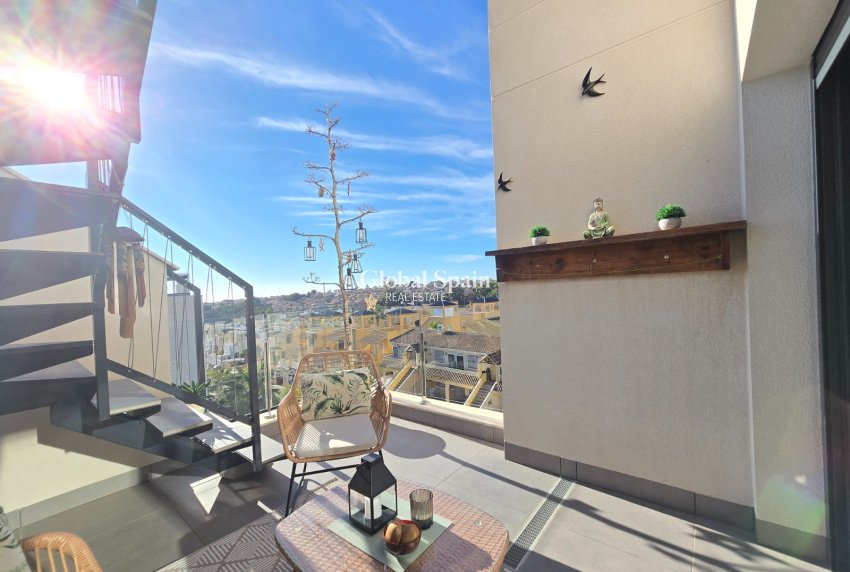 Wederverkoop - APPARTEMENT -
ORIHUELA COSTA - Costa Blanca