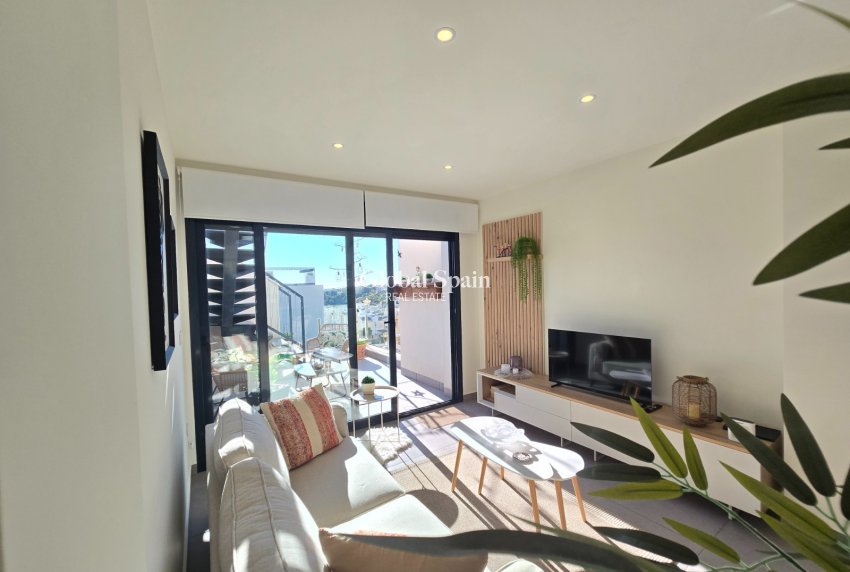 Wederverkoop - APPARTEMENT -
ORIHUELA COSTA - Costa Blanca