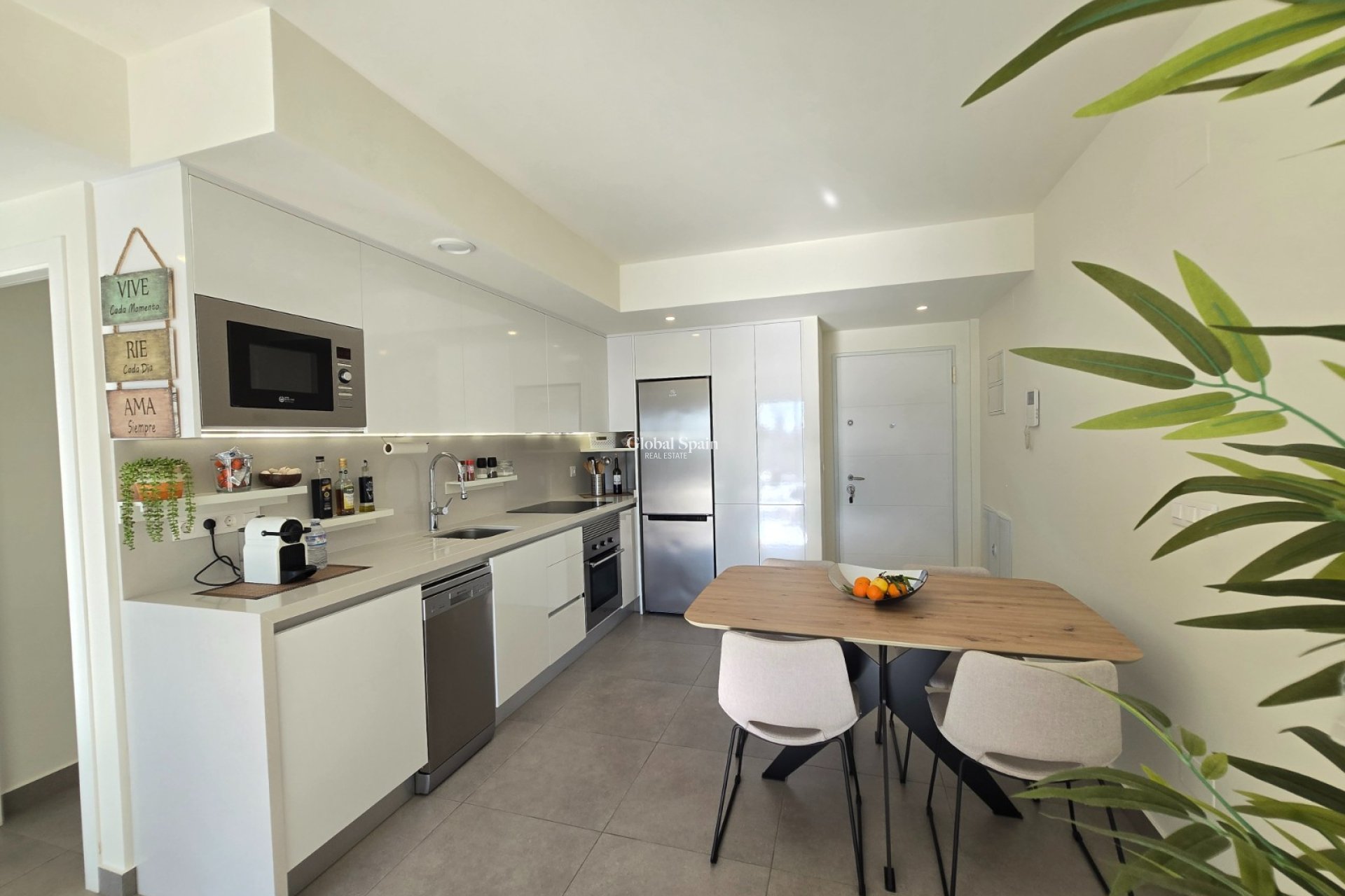 Wederverkoop - APPARTEMENT -
ORIHUELA COSTA - Costa Blanca