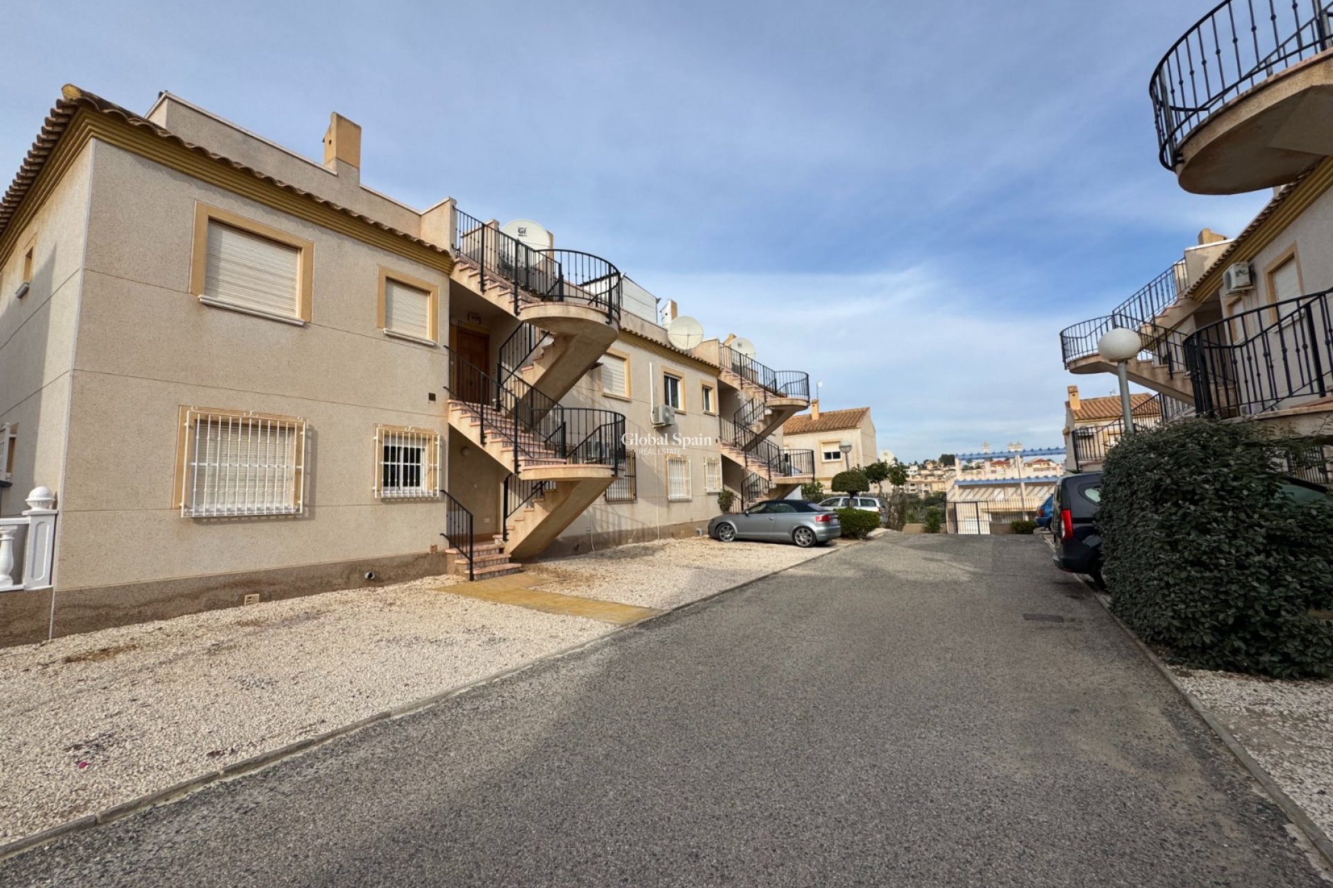 Wederverkoop - APPARTEMENT -
ORIHUELA COSTA - Costa Blanca