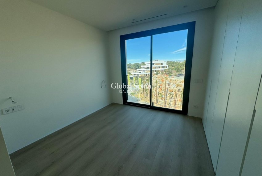 Wederverkoop - APPARTEMENT -
ORIHUELA COSTA - Costa Blanca