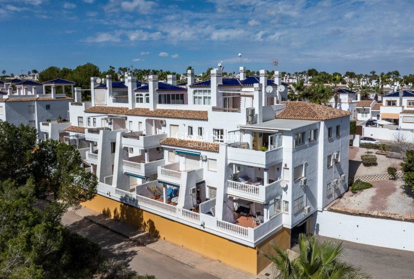 Wederverkoop - APPARTEMENT -
ORIHUELA COSTA - Costa Blanca