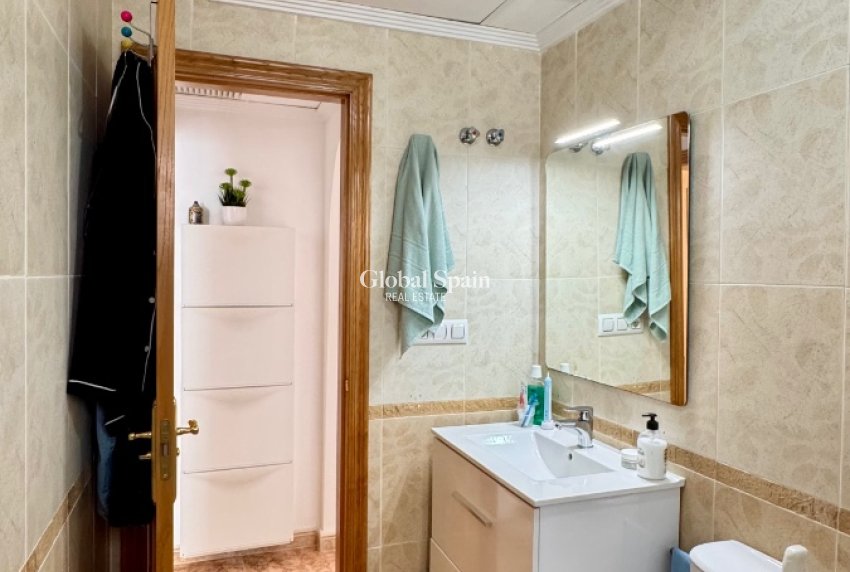 Wederverkoop - APPARTEMENT -
ORIHUELA COSTA - Costa Blanca