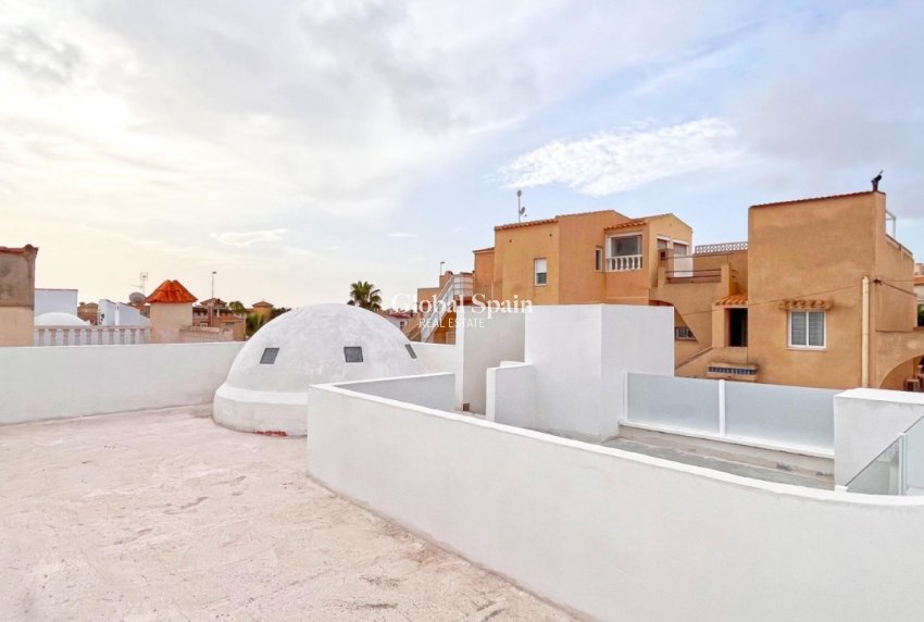 Wederverkoop - APPARTEMENT -
ORIHUELA COSTA - Costa Blanca