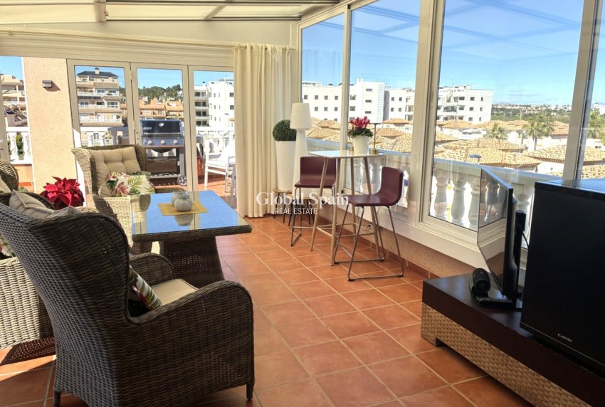 Wederverkoop - APPARTEMENT -
ORIHUELA COSTA - Costa Blanca