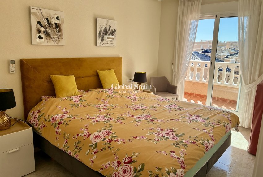 Wederverkoop - APPARTEMENT -
ORIHUELA COSTA - Costa Blanca