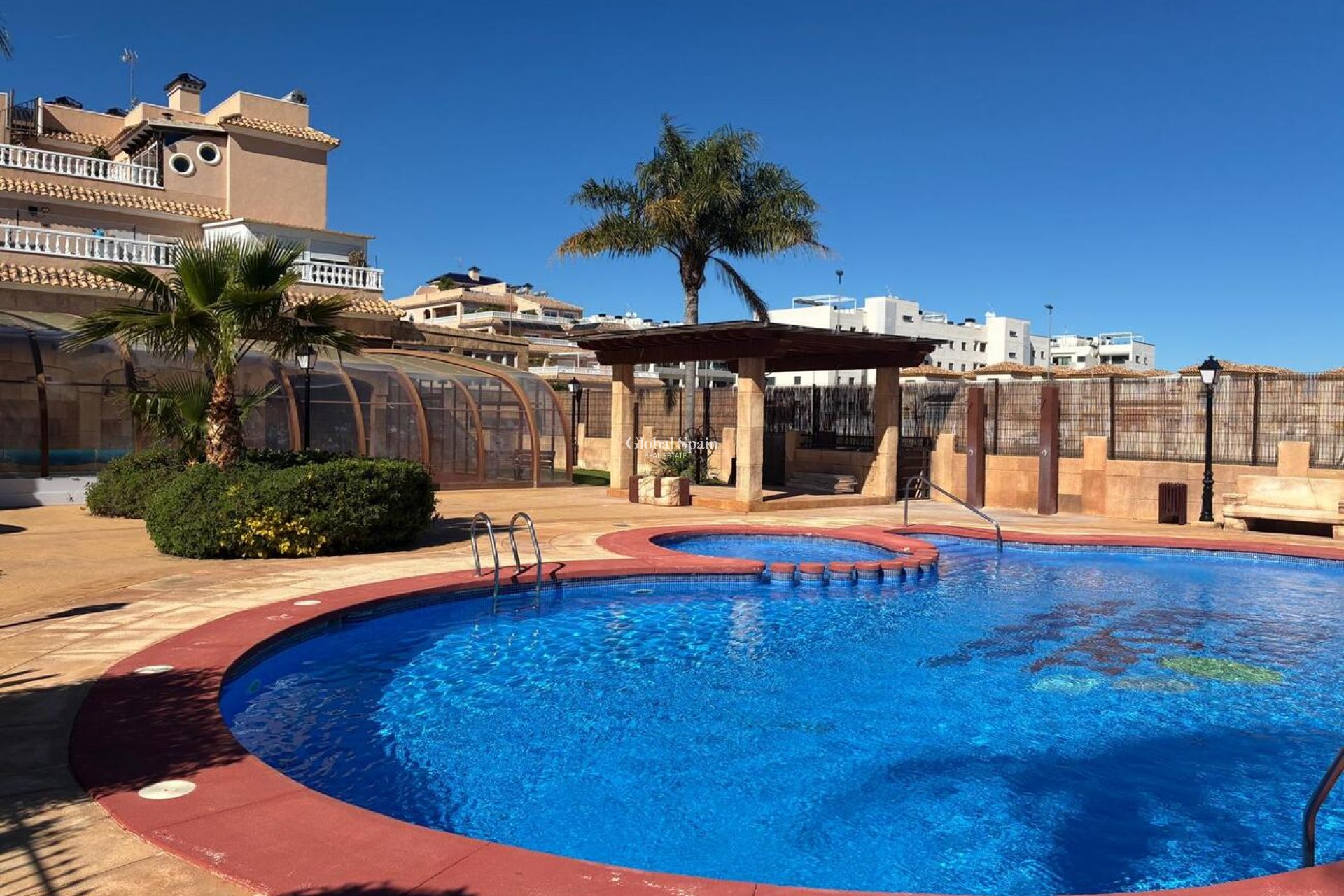 Wederverkoop - APPARTEMENT -
ORIHUELA COSTA - Costa Blanca