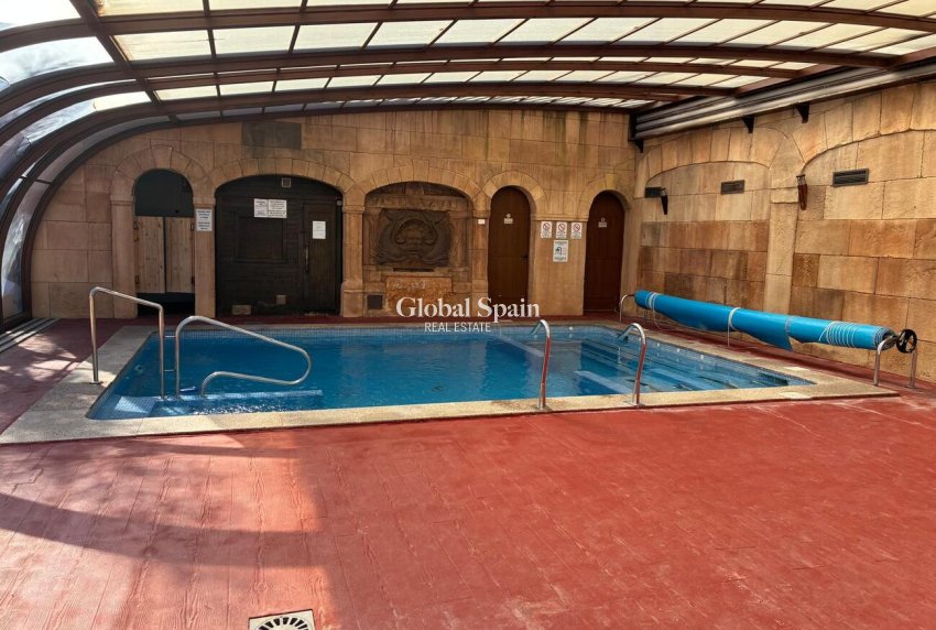 Wederverkoop - APPARTEMENT -
ORIHUELA COSTA - Costa Blanca