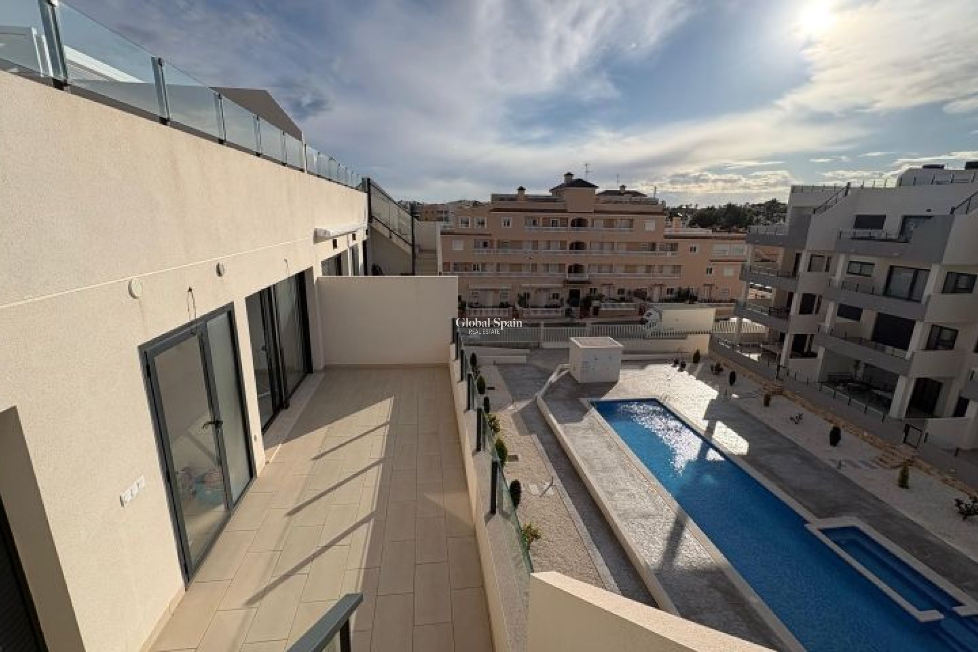 Wederverkoop - APPARTEMENT -
ORIHUELA COSTA - Costa Blanca