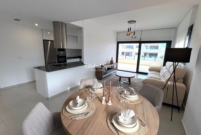 Wederverkoop - APPARTEMENT -
ORIHUELA COSTA - Costa Blanca