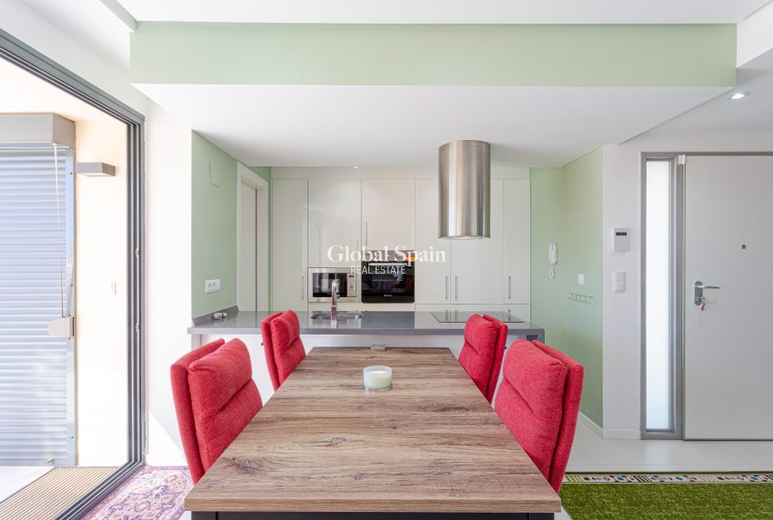 Wederverkoop - APPARTEMENT -
ORIHUELA COSTA - Costa Blanca