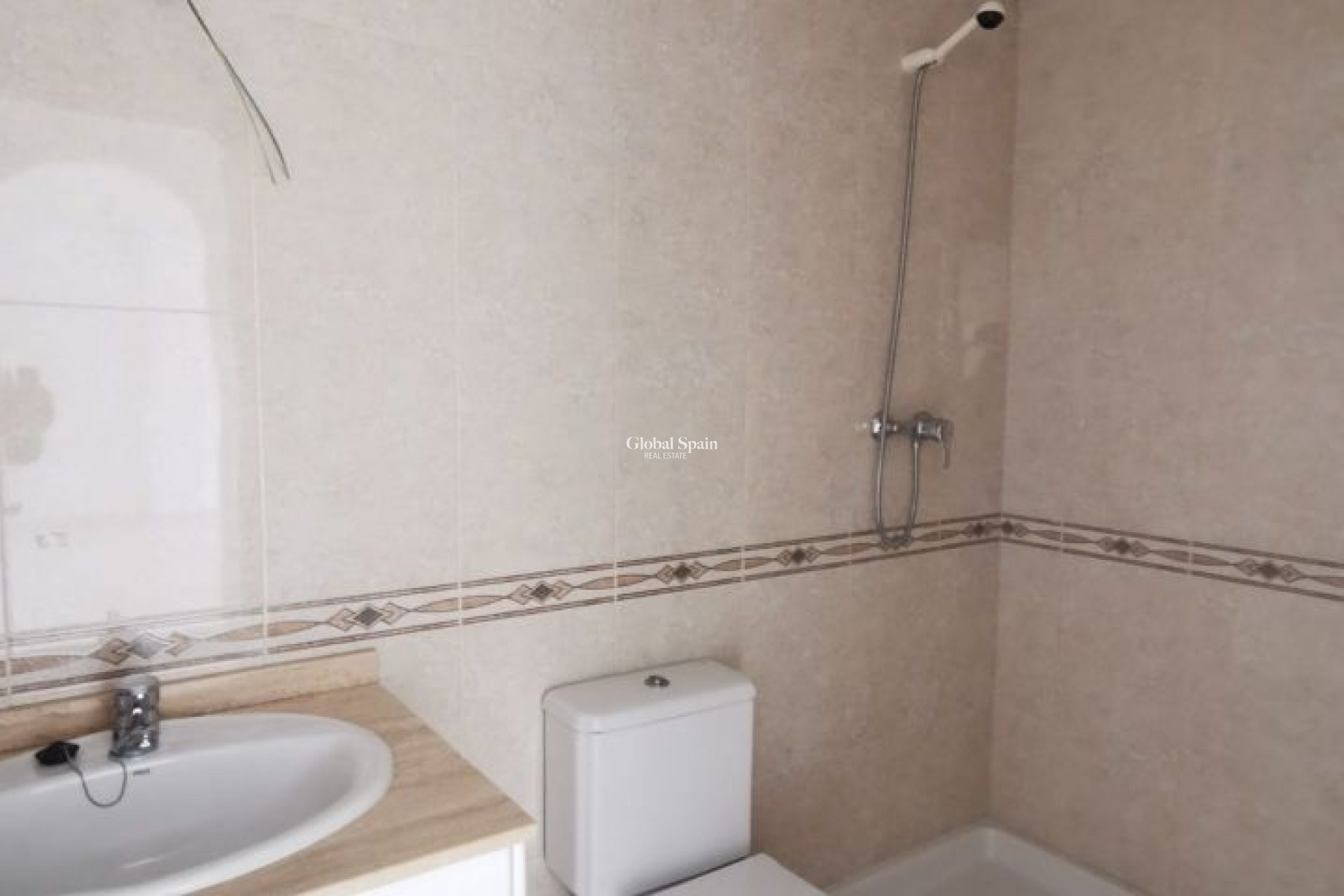 Wederverkoop - APPARTEMENT -
ORIHUELA COSTA - Costa Blanca