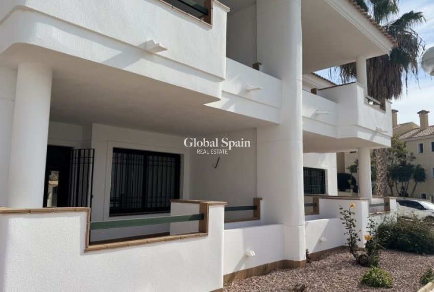 Wederverkoop - APPARTEMENT -
ORIHUELA COSTA - Costa Blanca