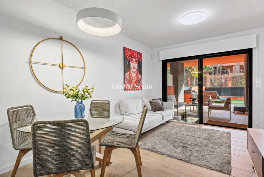 Wederverkoop - APPARTEMENT -
ORIHUELA COSTA - Costa Blanca