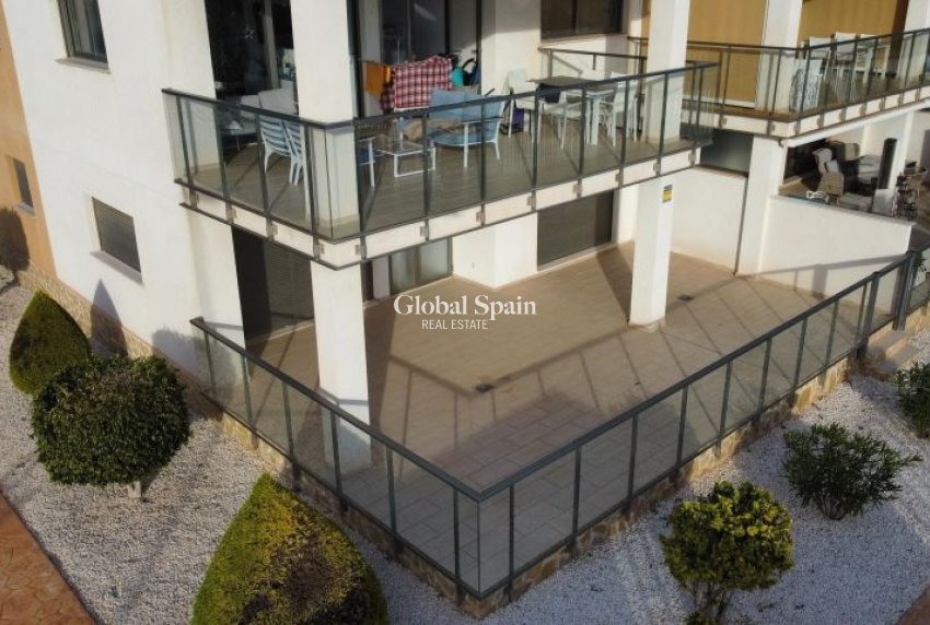 Wederverkoop - APPARTEMENT -
ORIHUELA COSTA - Costa Blanca