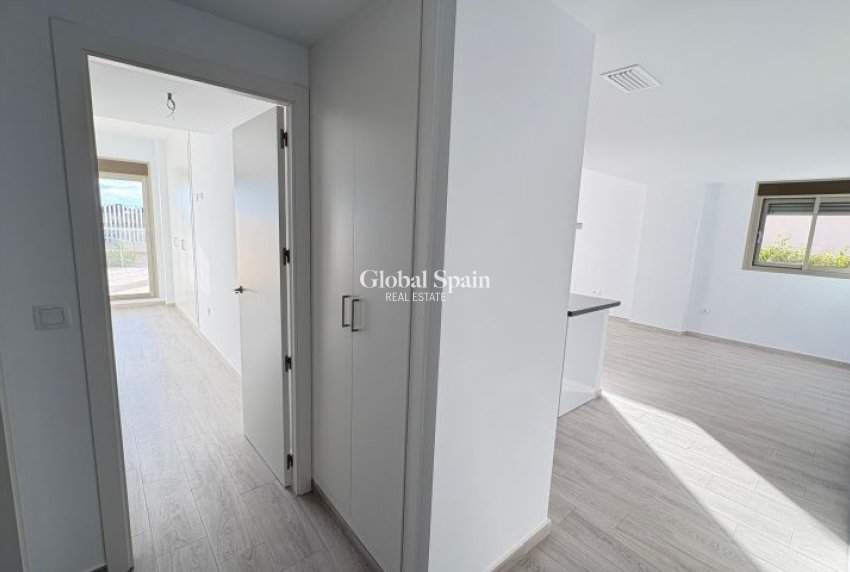 Wederverkoop - APPARTEMENT -
ORIHUELA COSTA - Costa Blanca