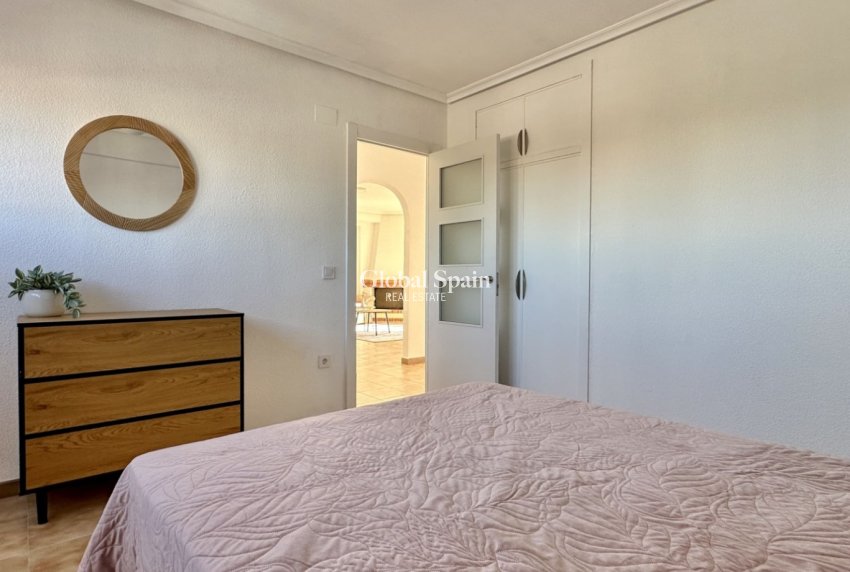 Wederverkoop - APPARTEMENT -
ORIHUELA COSTA - Costa Blanca