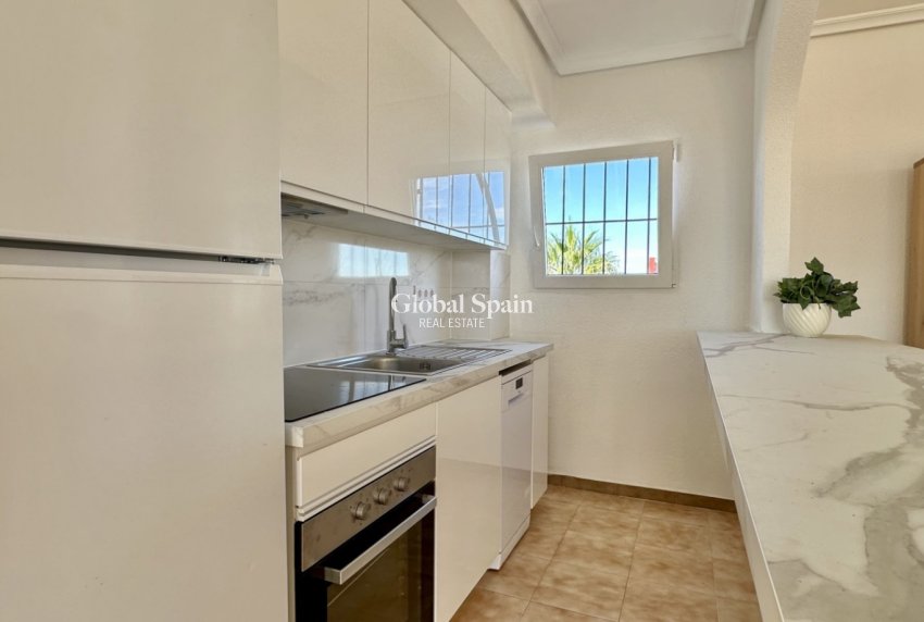 Wederverkoop - APPARTEMENT -
ORIHUELA COSTA - Costa Blanca