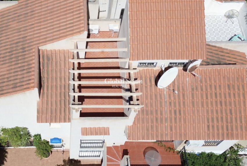 Wederverkoop - APPARTEMENT -
ORIHUELA COSTA - Costa Blanca