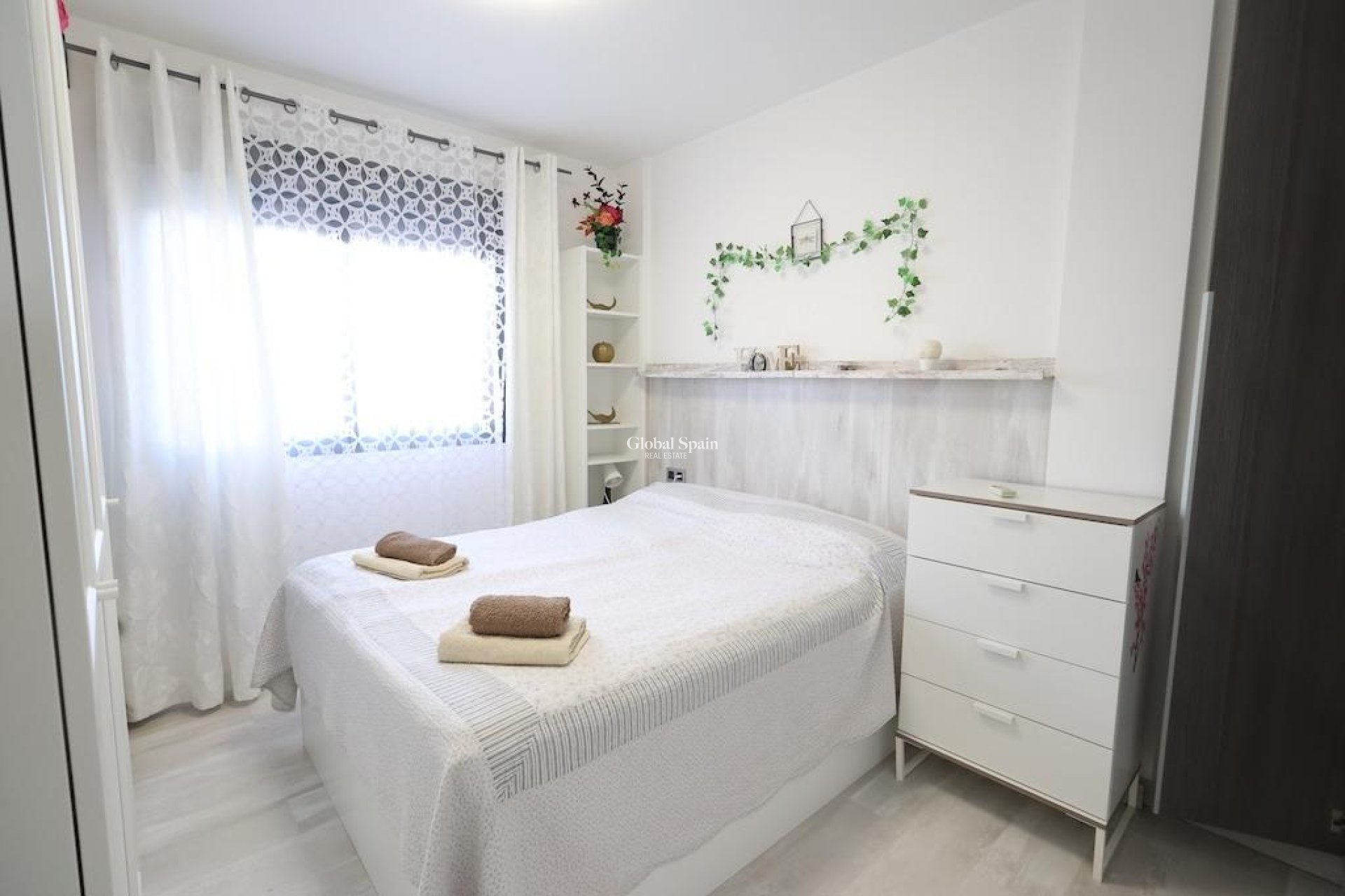 Wederverkoop - APPARTEMENT -
ORIHUELA COSTA - Costa Blanca