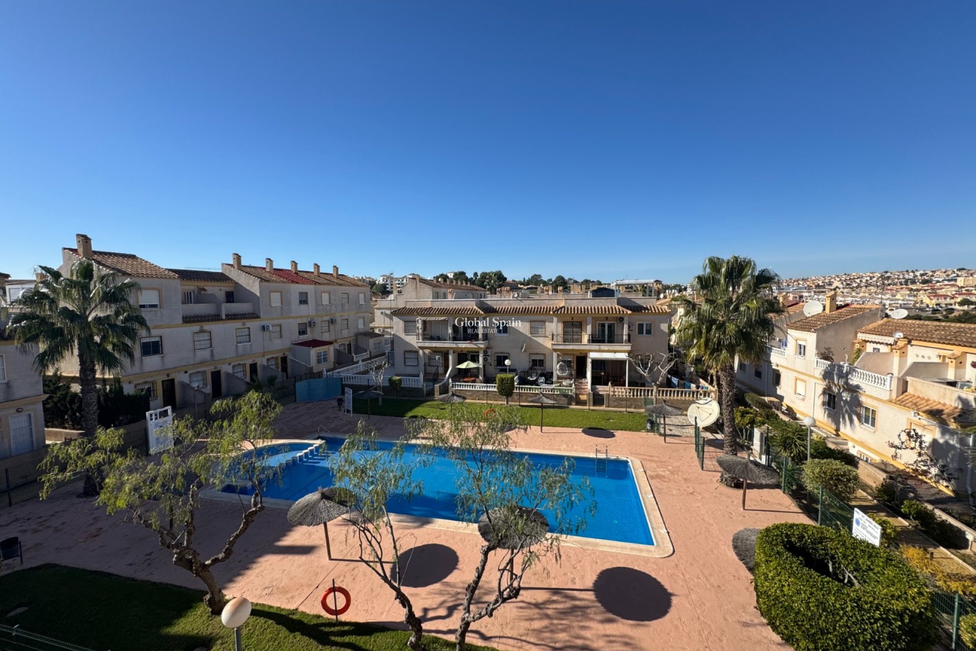 Wederverkoop - APPARTEMENT -
ORIHUELA COSTA - Costa Blanca