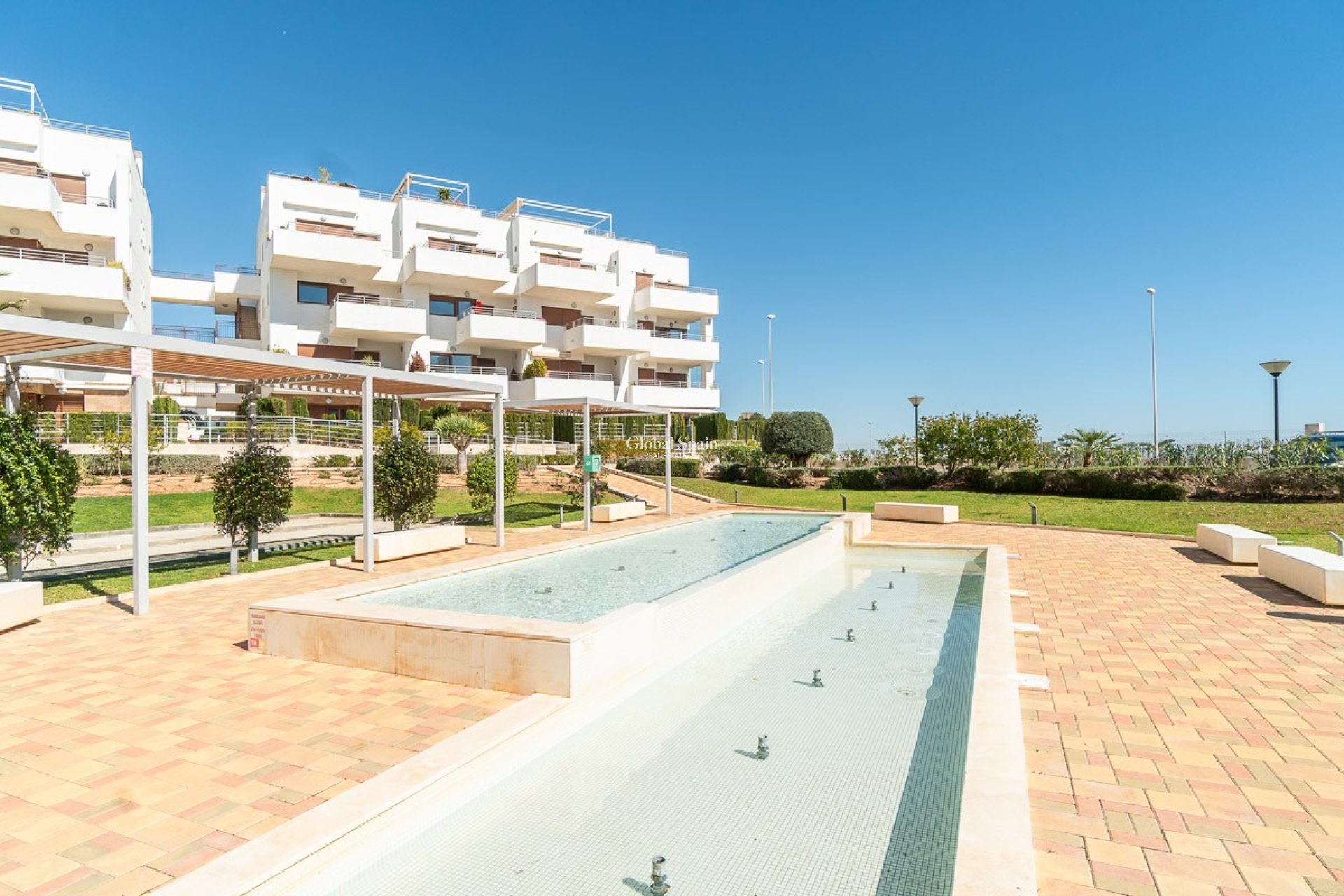 Wederverkoop - APPARTEMENT -
ORIHUELA COSTA - Costa Blanca