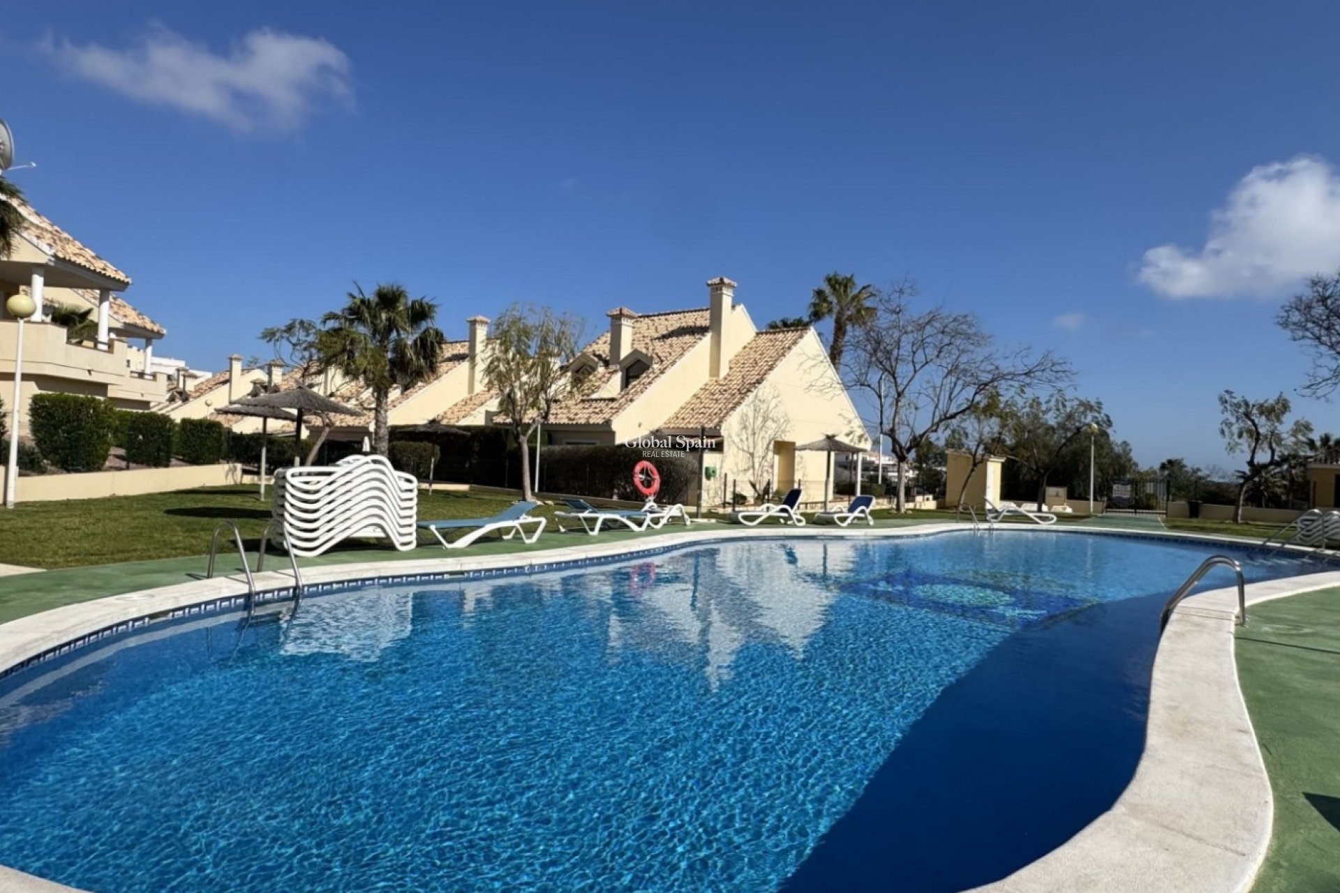 Wederverkoop - APPARTEMENT -
ORIHUELA COSTA - Costa Blanca