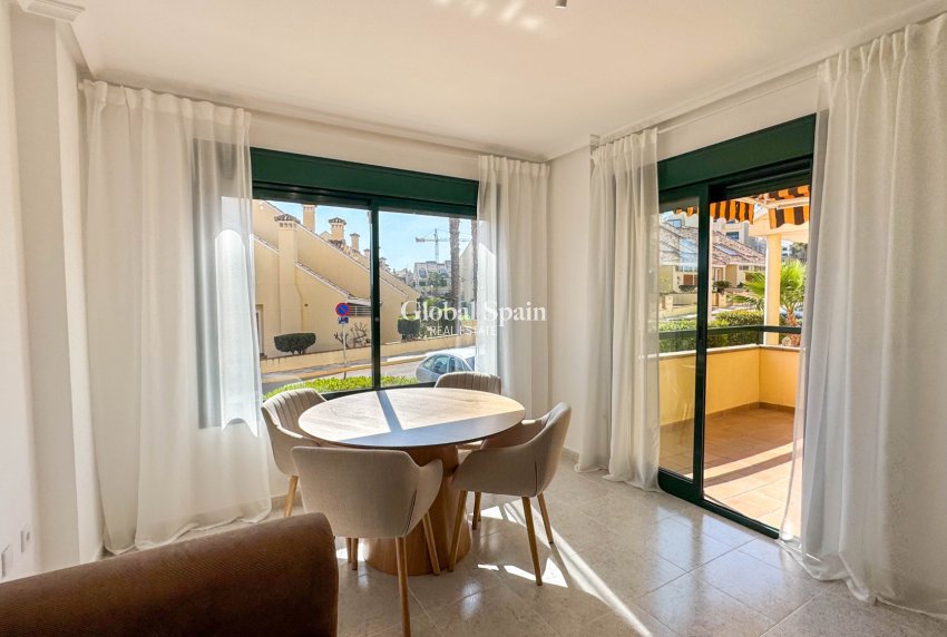 Wederverkoop - APPARTEMENT -
ORIHUELA COSTA - Costa Blanca