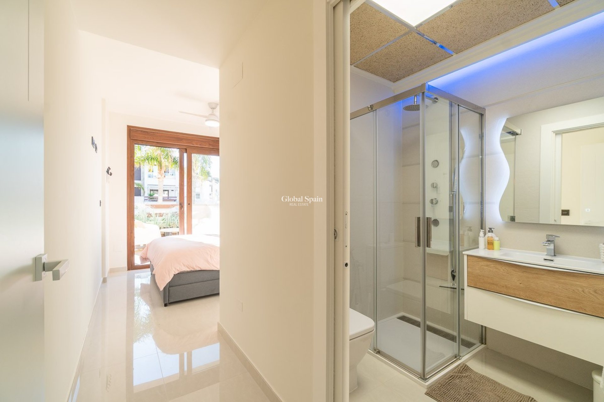 Wederverkoop - APPARTEMENT -
ORIHUELA COSTA - Costa Blanca