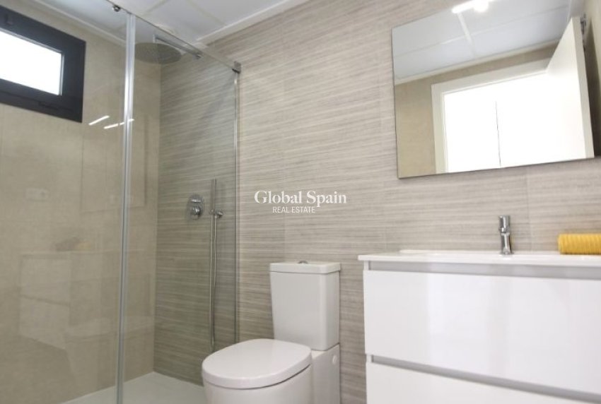 Wederverkoop - APPARTEMENT -
ORIHUELA COSTA - Costa Blanca