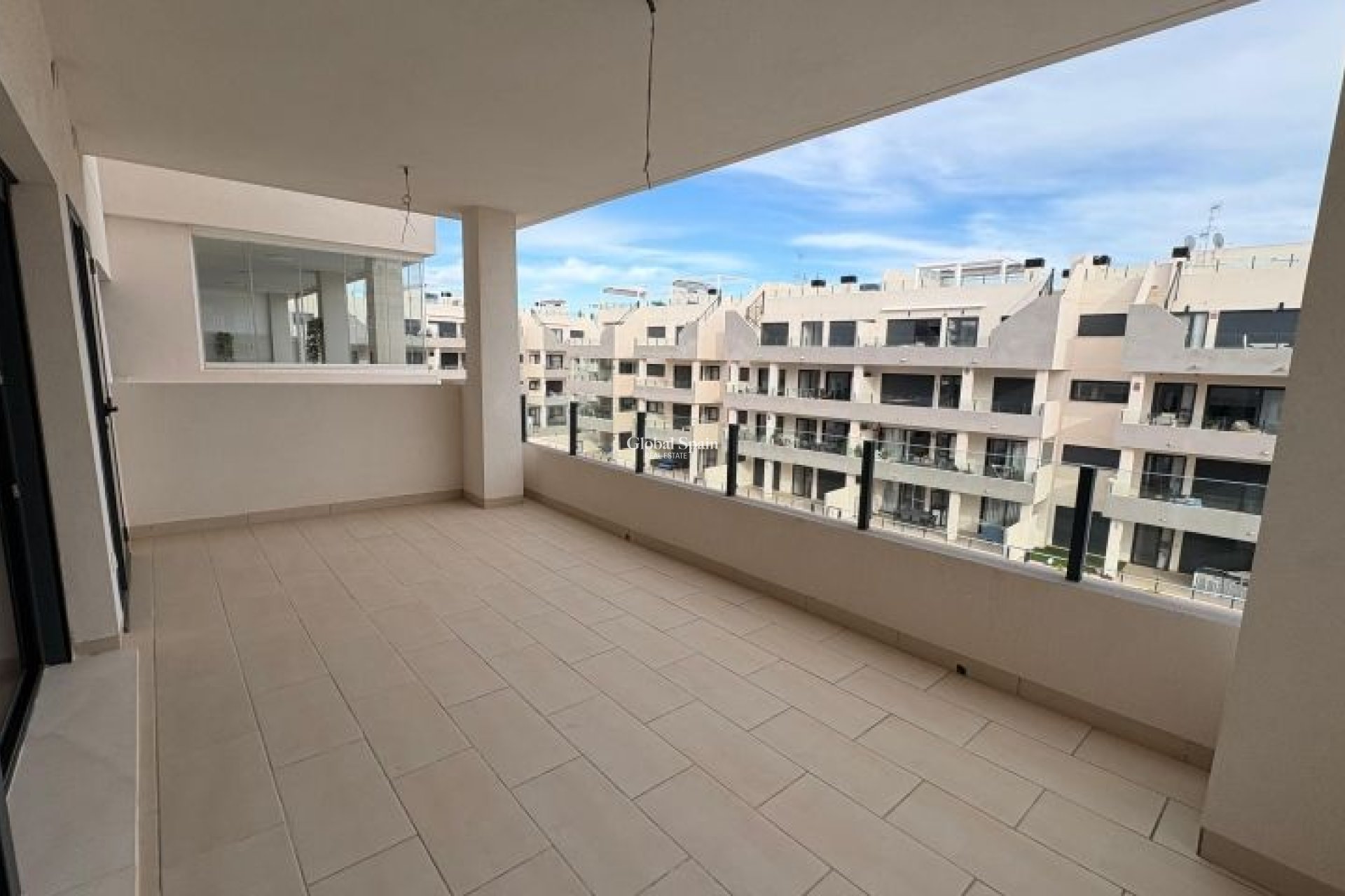 Wederverkoop - APPARTEMENT -
ORIHUELA COSTA - Costa Blanca