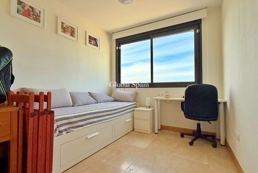 Wederverkoop - APPARTEMENT -
ORIHUELA COSTA - Costa Blanca