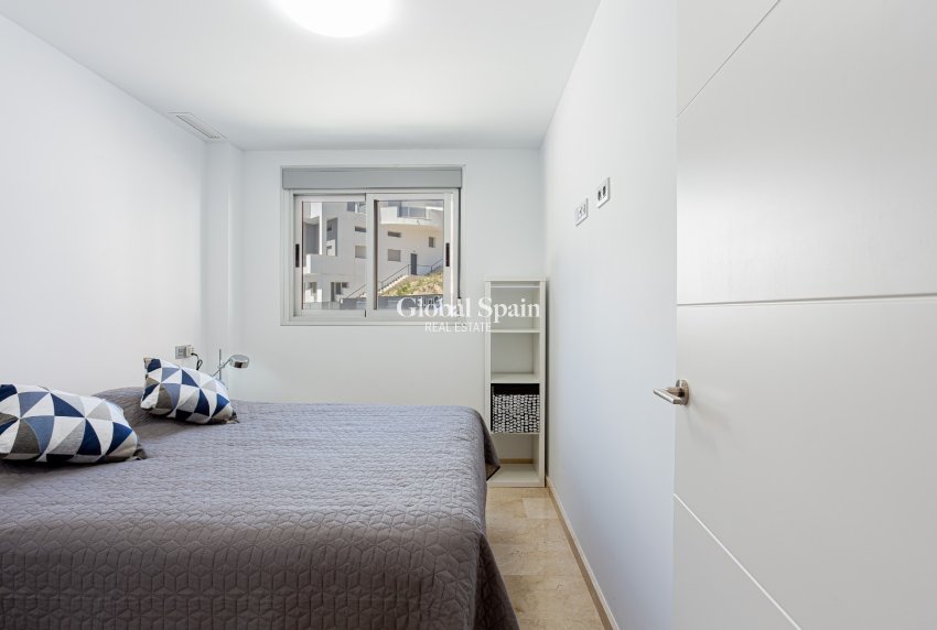 Wederverkoop - APPARTEMENT -
ORIHUELA COSTA - Costa Blanca