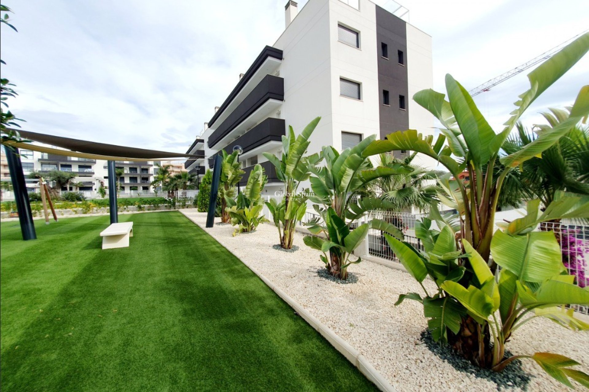 Wederverkoop - APPARTEMENT -
ORIHUELA COSTA - Costa Blanca