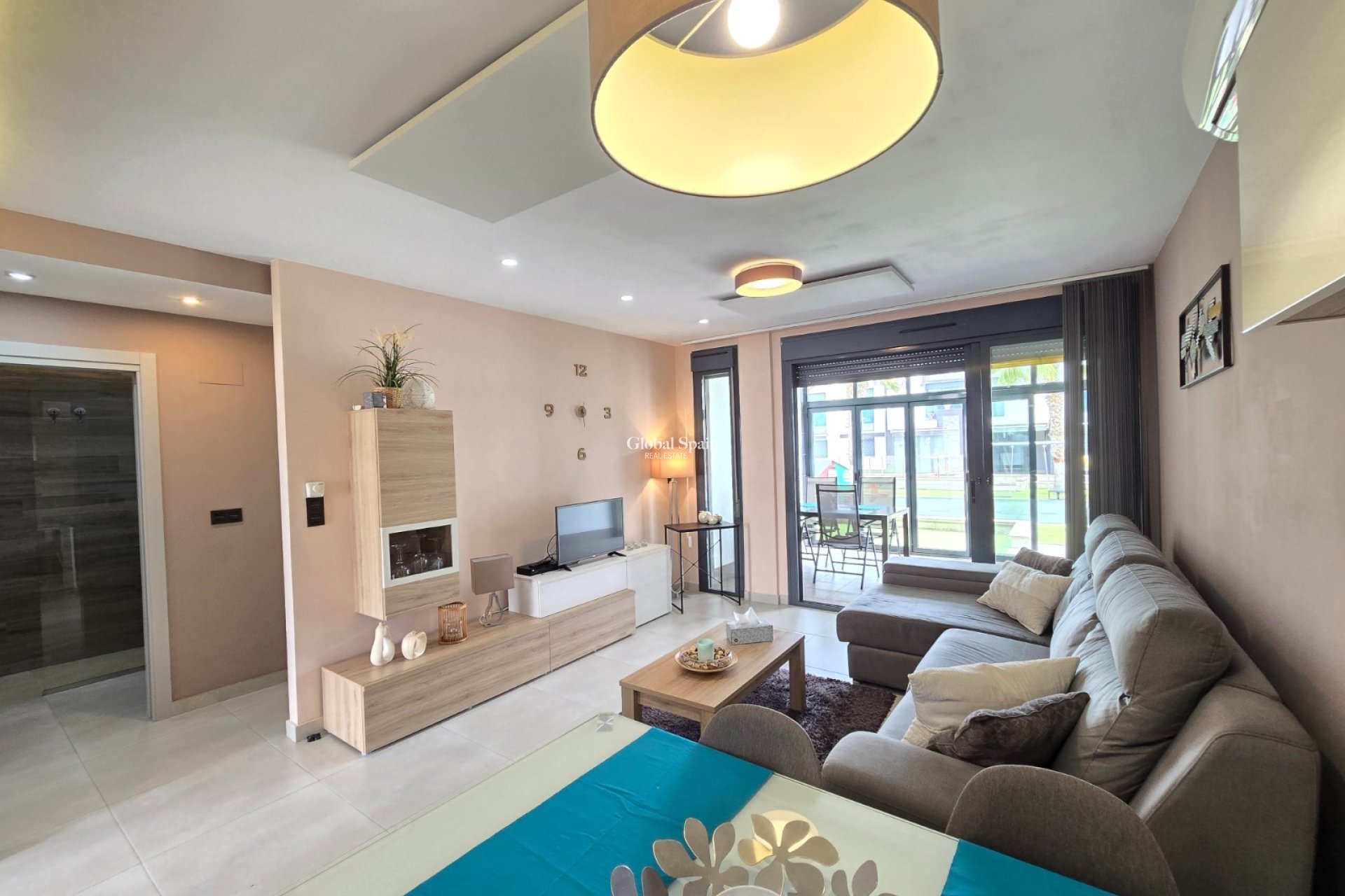 Wederverkoop - APPARTEMENT -
ORIHUELA COSTA - Costa Blanca
