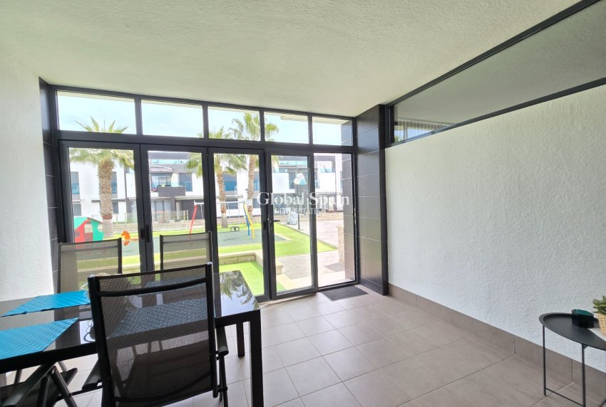 Wederverkoop - APPARTEMENT -
ORIHUELA COSTA - Costa Blanca