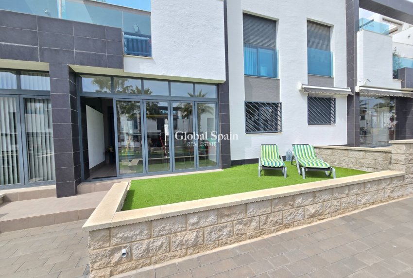 Wederverkoop - APPARTEMENT -
ORIHUELA COSTA - Costa Blanca