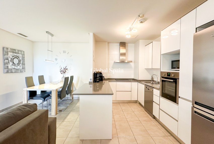 Wederverkoop - APPARTEMENT -
ORIHUELA COSTA - Costa Blanca