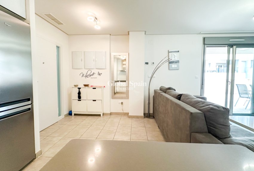 Wederverkoop - APPARTEMENT -
ORIHUELA COSTA - Costa Blanca
