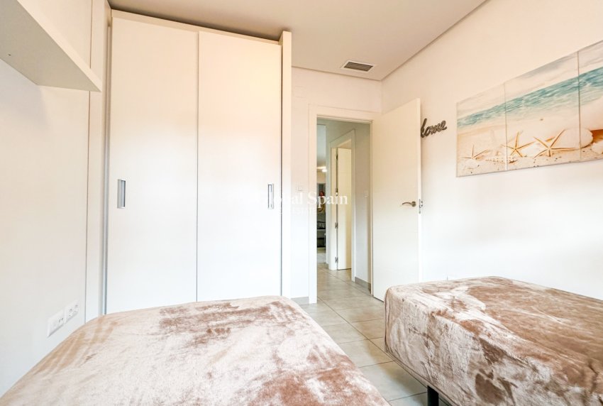 Wederverkoop - APPARTEMENT -
ORIHUELA COSTA - Costa Blanca