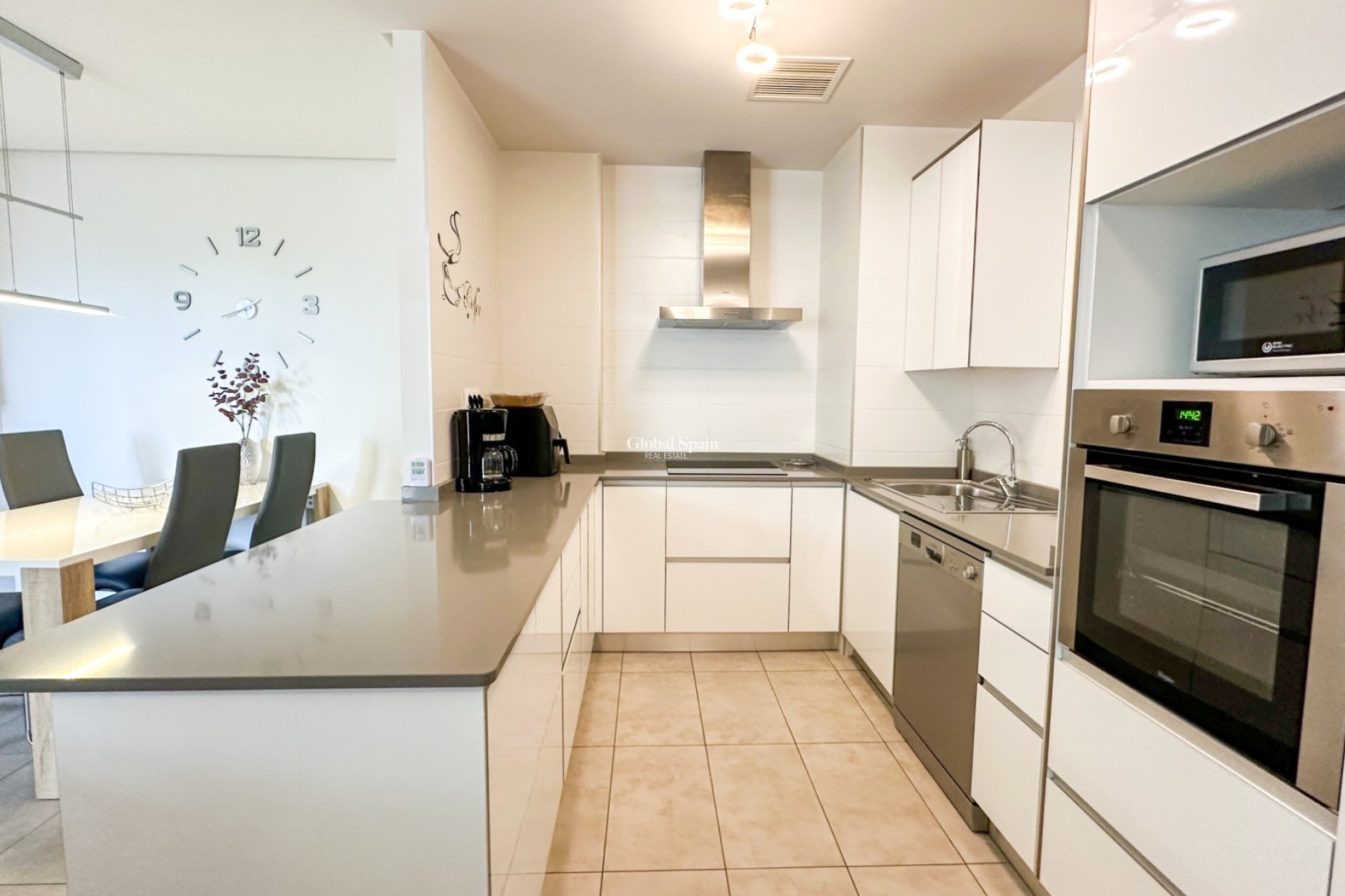 Wederverkoop - APPARTEMENT -
ORIHUELA COSTA - Costa Blanca