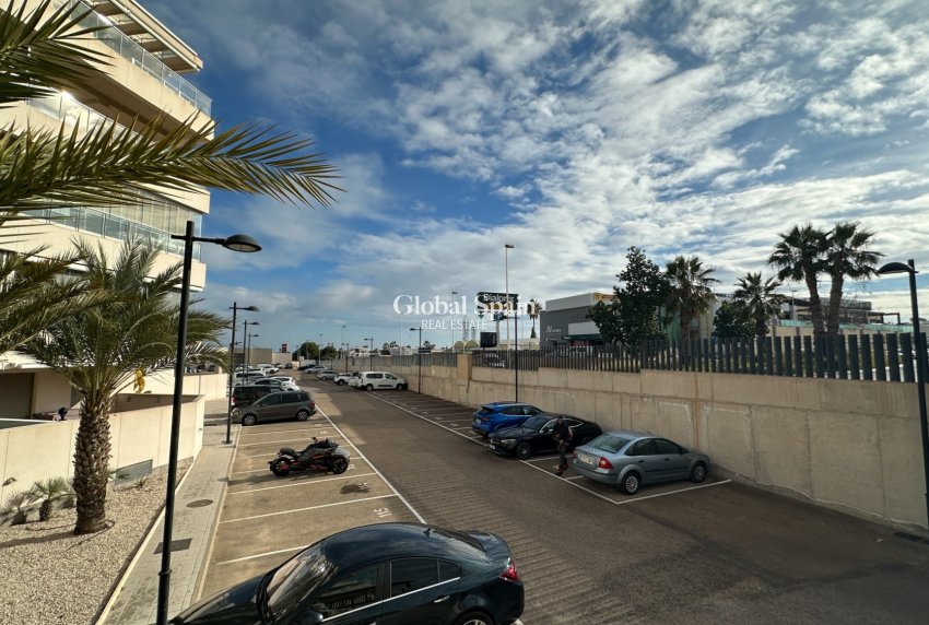 Wederverkoop - APPARTEMENT -
ORIHUELA COSTA - Costa Blanca