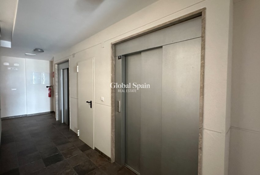 Wederverkoop - APPARTEMENT -
ORIHUELA COSTA - Costa Blanca