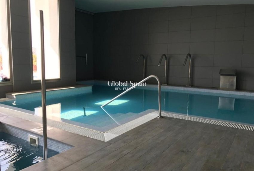 Wederverkoop - APPARTEMENT -
ORIHUELA COSTA - Costa Blanca