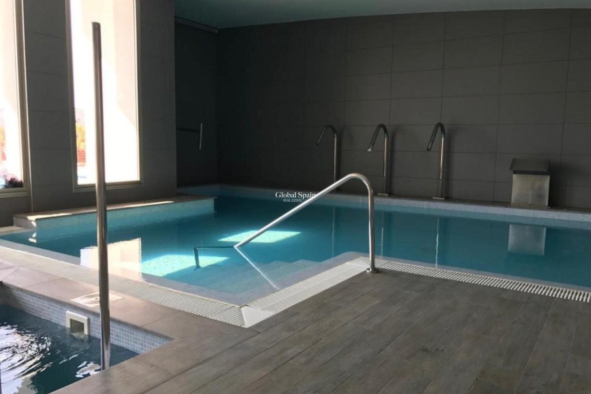 Wederverkoop - APPARTEMENT -
ORIHUELA COSTA - Costa Blanca