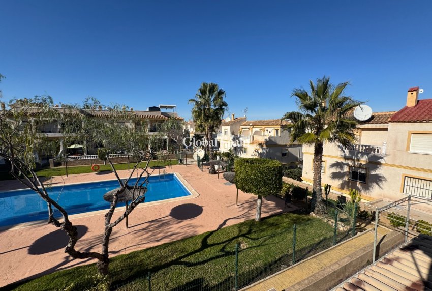 Wederverkoop - APPARTEMENT -
ORIHUELA COSTA - Costa Blanca