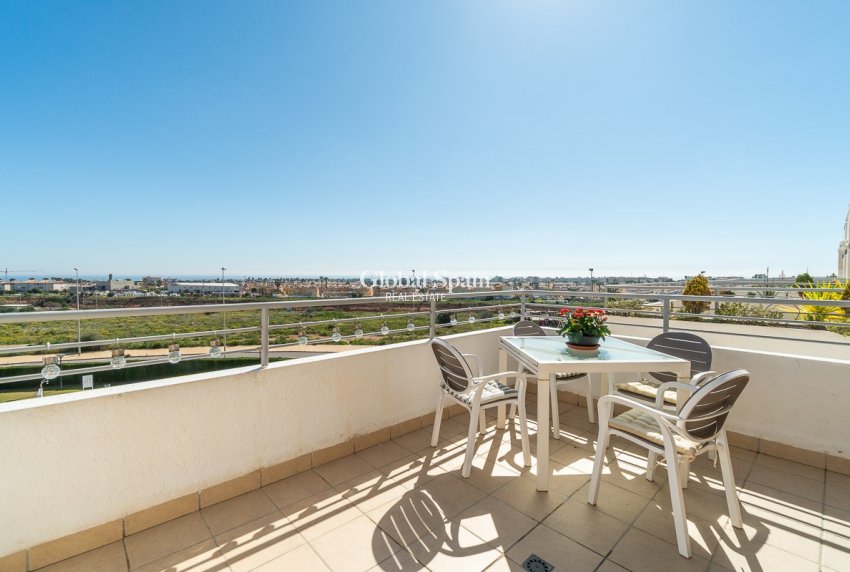 Wederverkoop - APPARTEMENT -
ORIHUELA COSTA - Costa Blanca