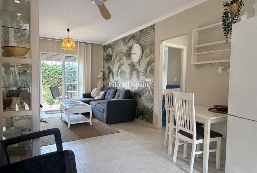 Wederverkoop - APPARTEMENT -
ORIHUELA COSTA - Costa Blanca