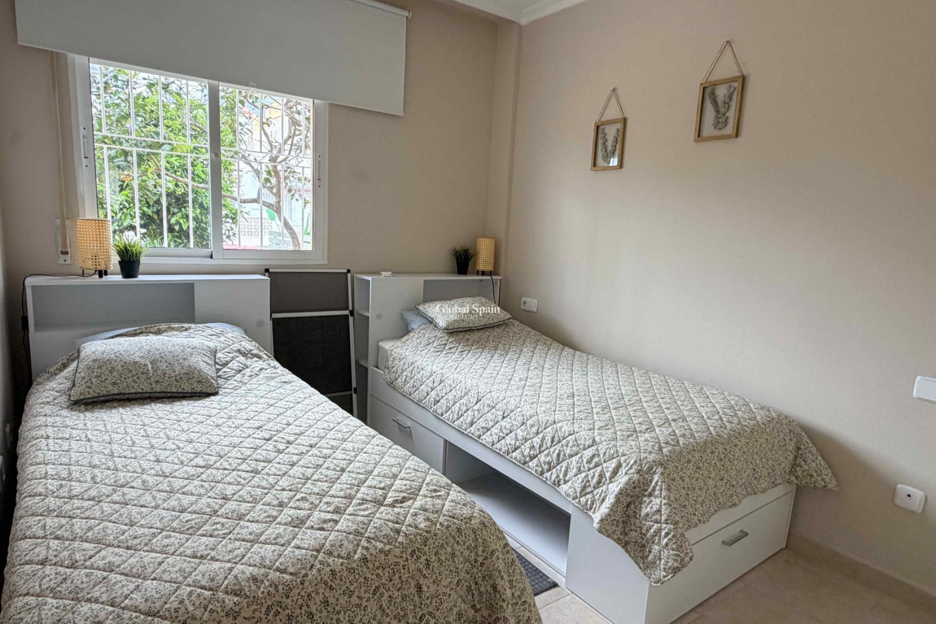 Wederverkoop - APPARTEMENT -
ORIHUELA COSTA - Costa Blanca